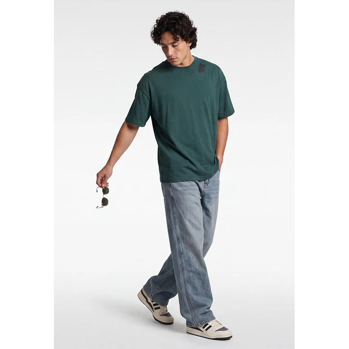 Polera Relieve 3D Relaxed Hombre Verde 3