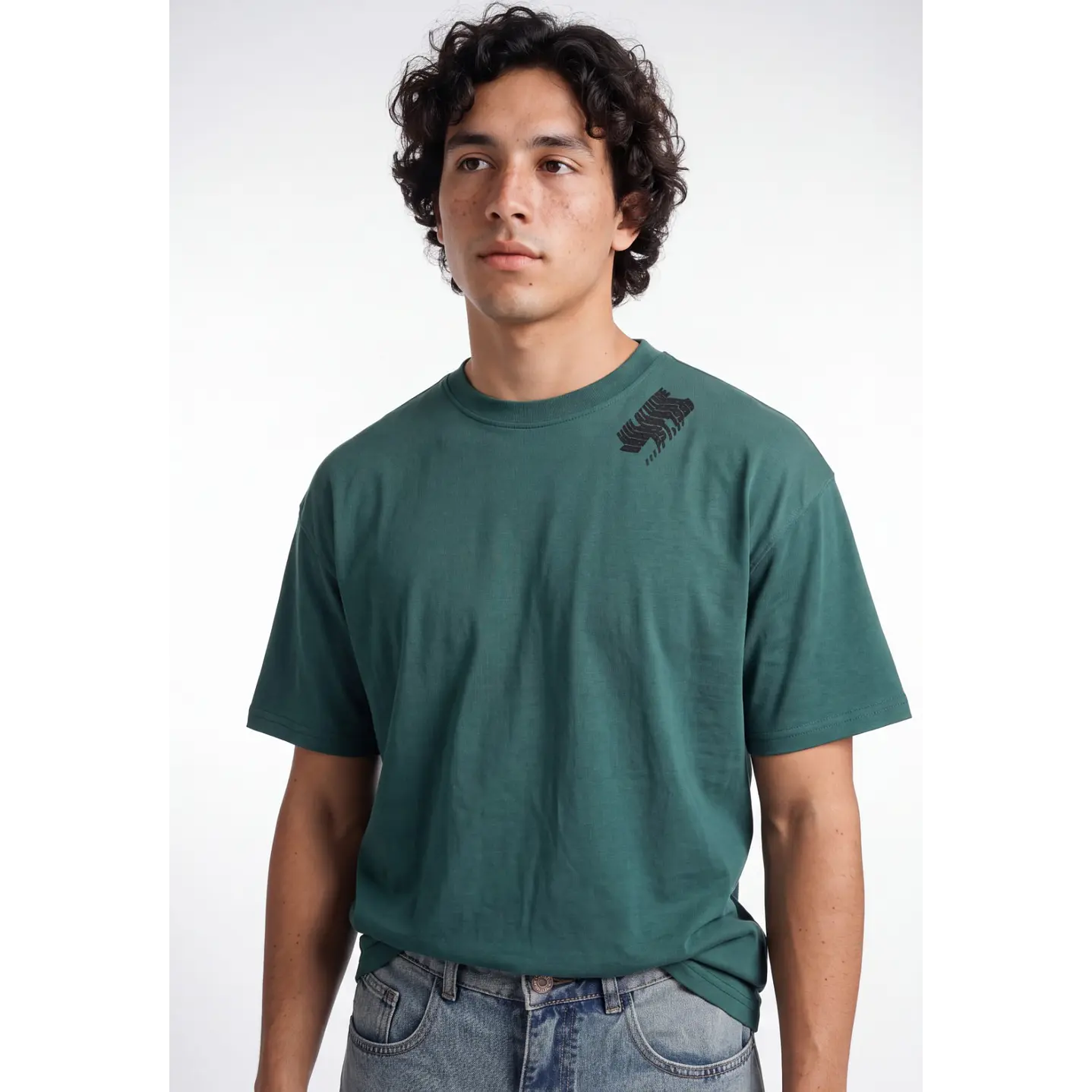 Polera Relieve 3D Relaxed Hombre Verde 4