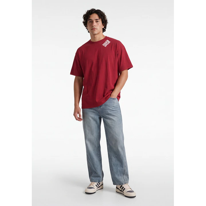Polera Relieve 3D Relaxed Hombre Rojo 3