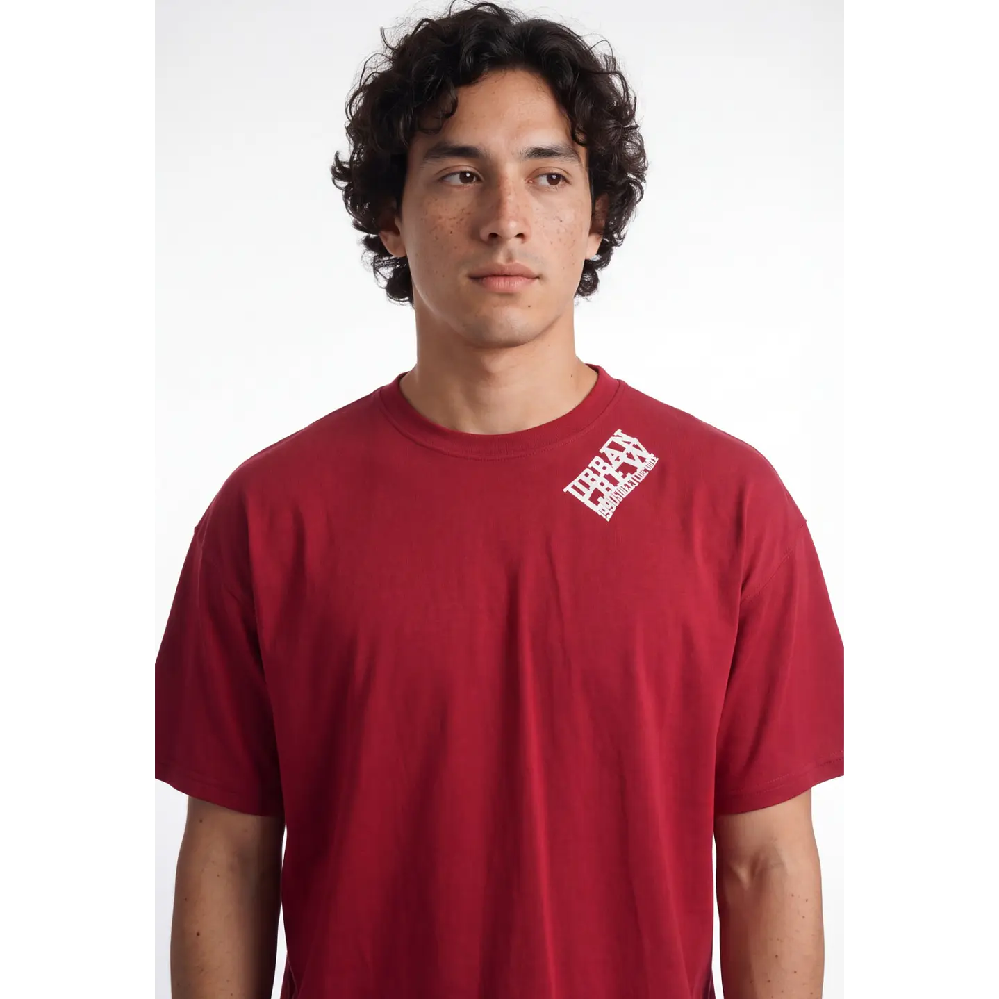 Polera Relieve 3D Relaxed Hombre Rojo 4