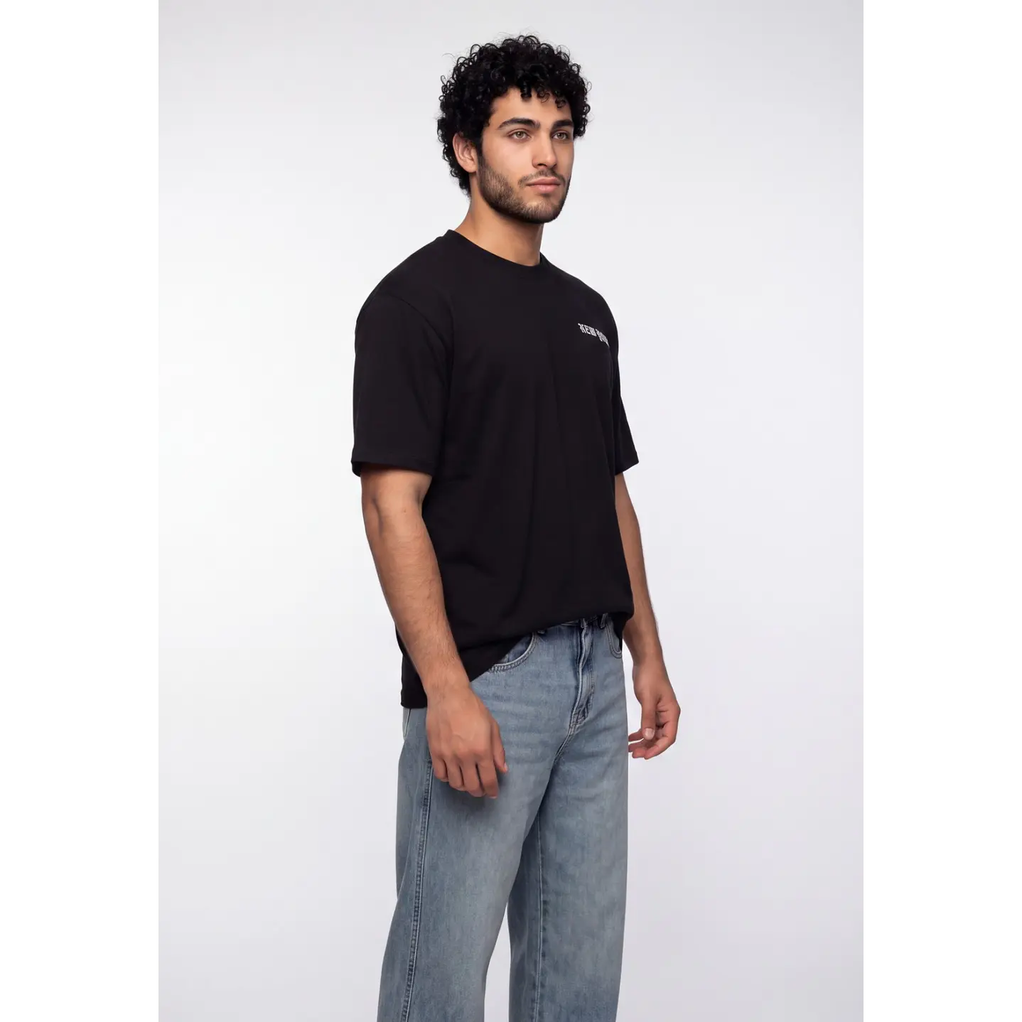 Polera NYC Hombre Negro 2