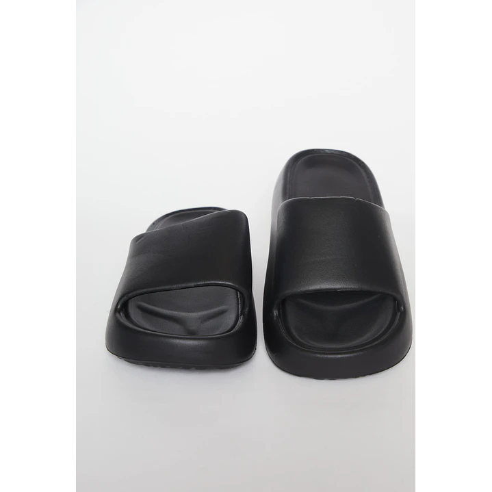 Zueco Slippers Soft Mujer Negro 2