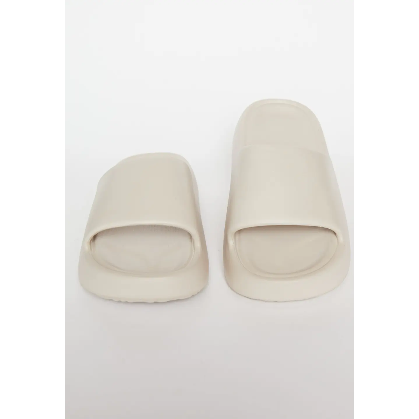 Zueco Slippers Soft Mujer Beige 2