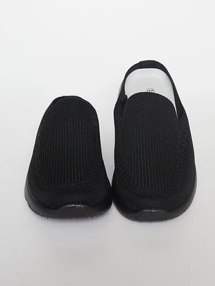 Zapatilla Mule Mujer Negro