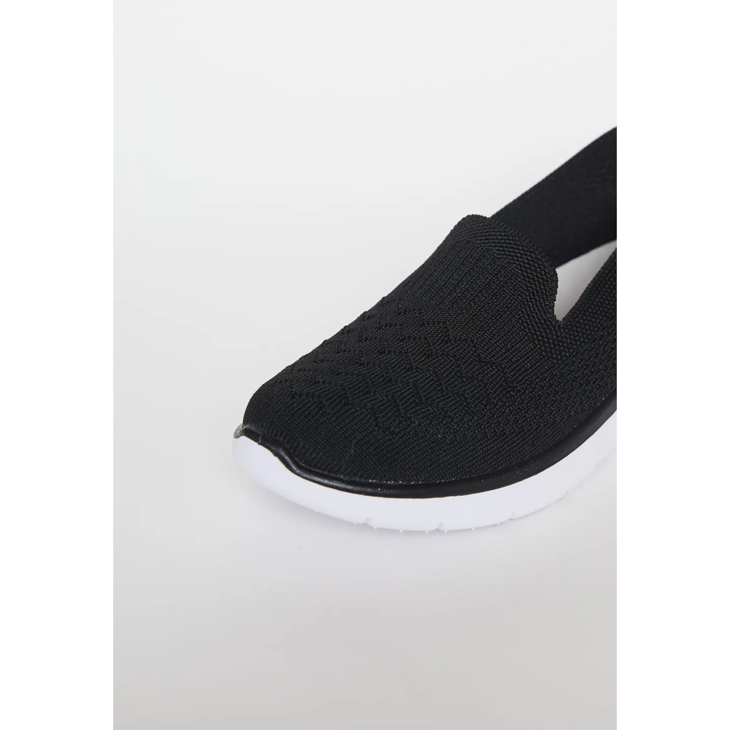 Zapatilla Slip-On Mujer Negro 3