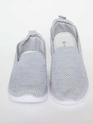 Zapatilla Slip-On Mujer Gris