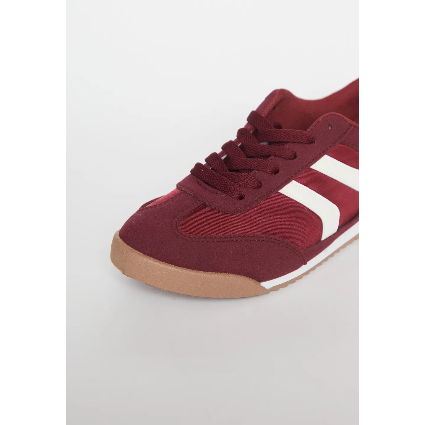 Zapatilla Urbana Mujer Burdeo 3