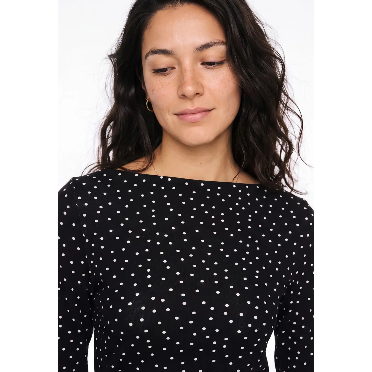 Polera Lunares Mujer Manga Larga Negro 4