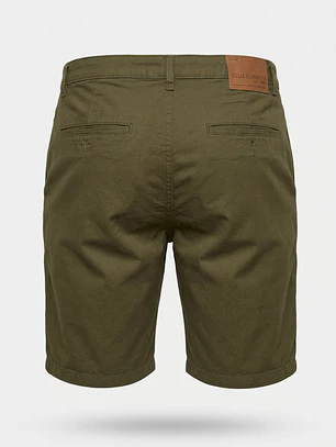 Bermuda Básico Hombre Verde