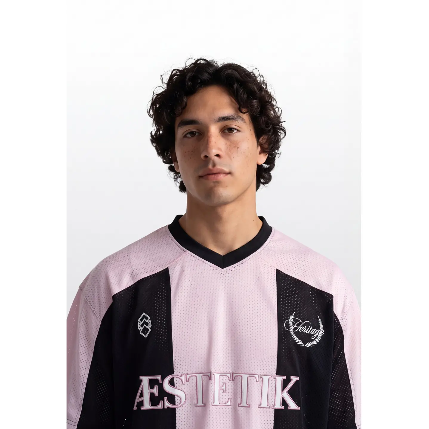 Polera Deportiva Bicolor Hombre Negro 4