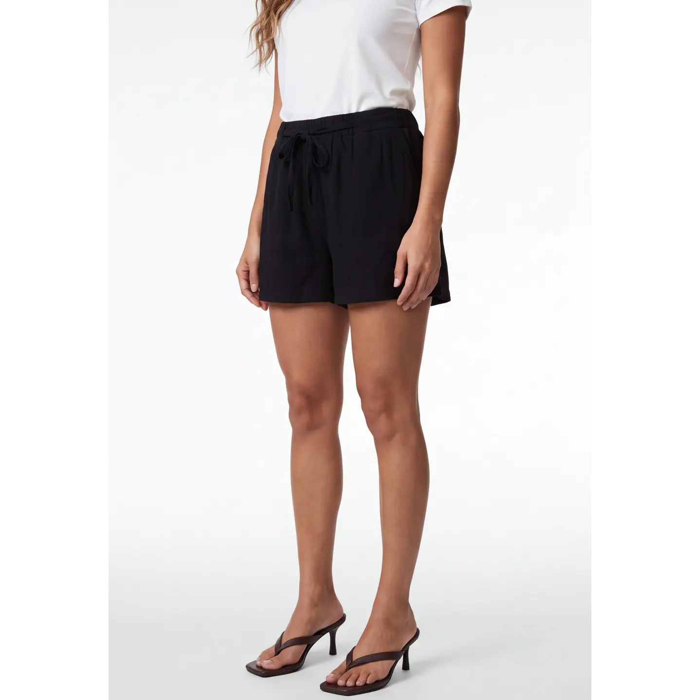 Short Viscosa Lazo Mujer Negro 1