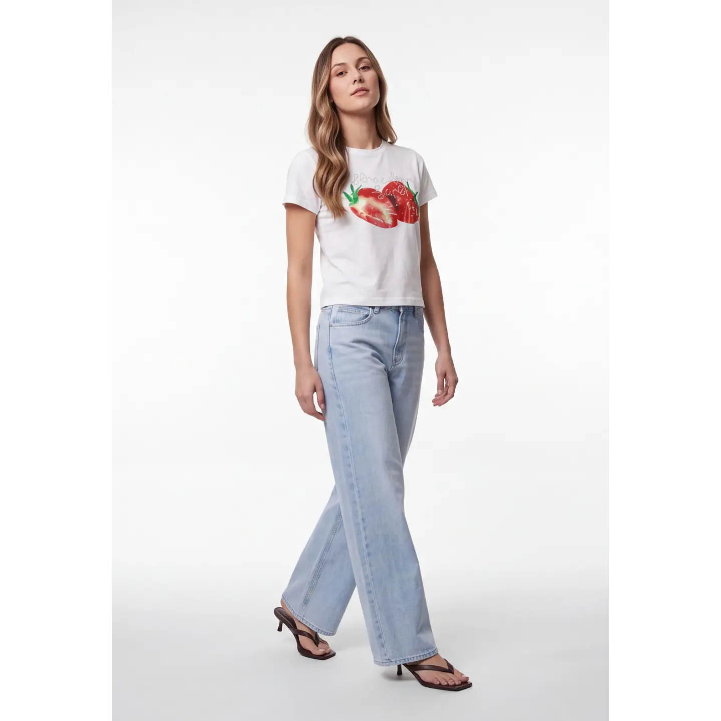 Polera Frutillas Mujer Blanco 3