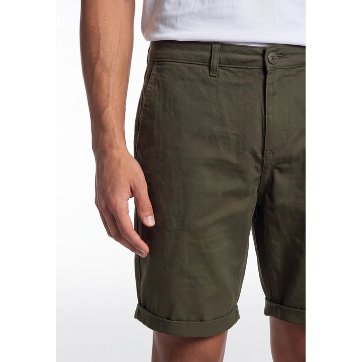 Bermuda Básico Hombre Verde 4