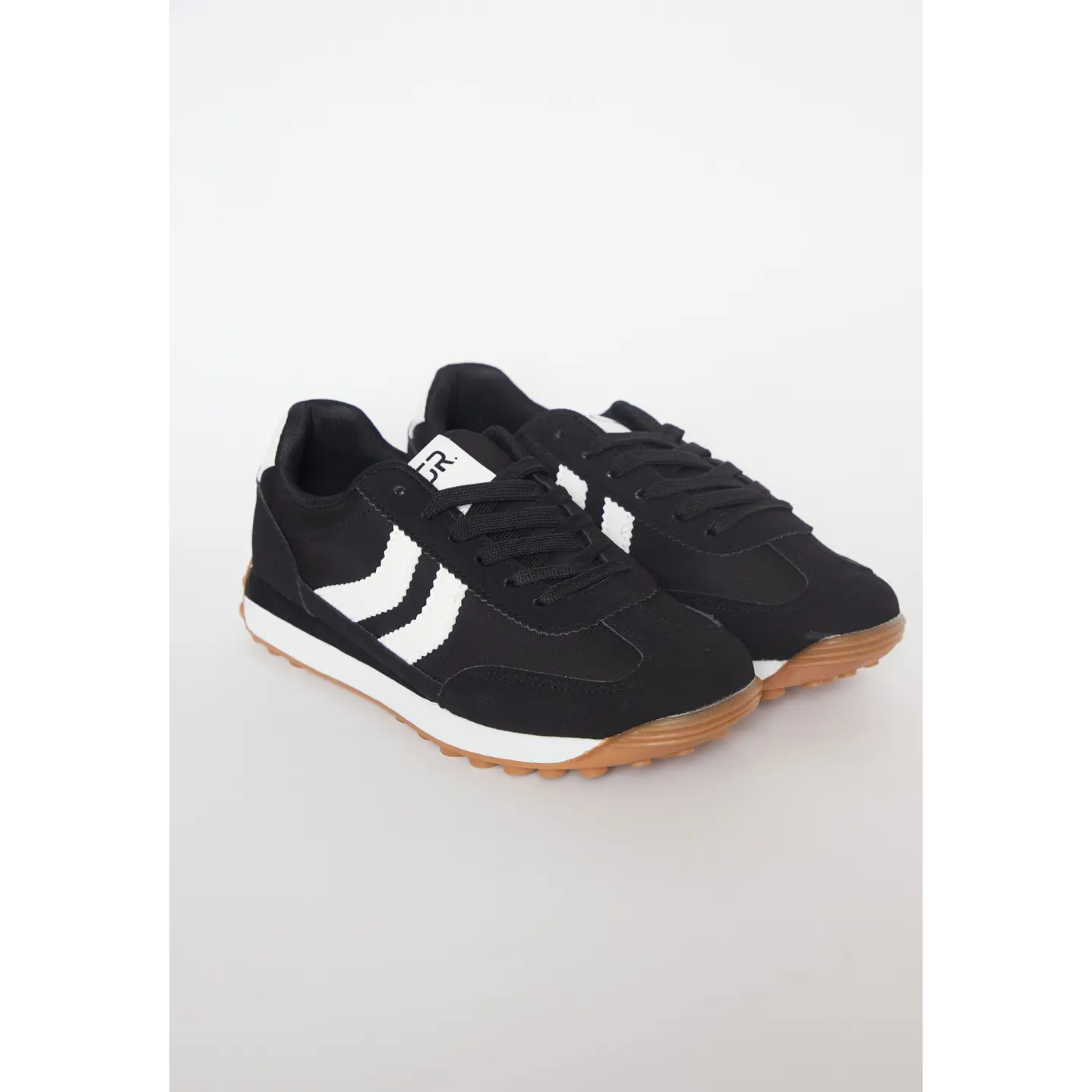 Zapatilla Urbana Mujer Negro 1