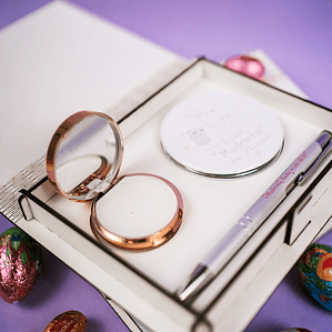 Caixa Personalizada para Madrinha - Formato Livro