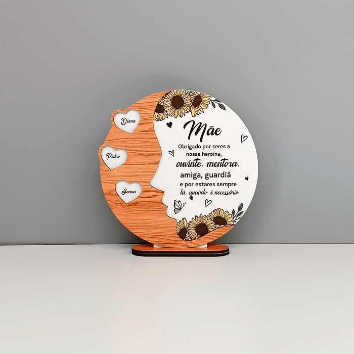 Placa Circular Personalizada para o Dia da Mãe - Silhueta Feminina e Corações_Branco 1