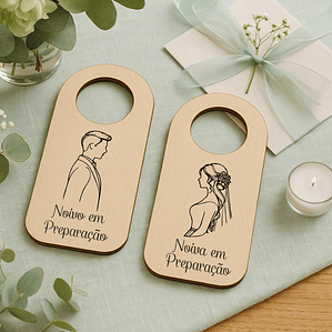Conjunto de Placas de Porta “Noivo & Noiva em Preparação” – Modelo 2