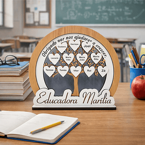 Árvore de Corações com Dedicatória e Nomes