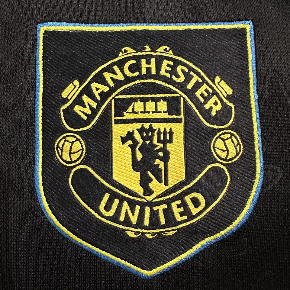 MANCHESTER UNITED TERCEIRO 25/26 4