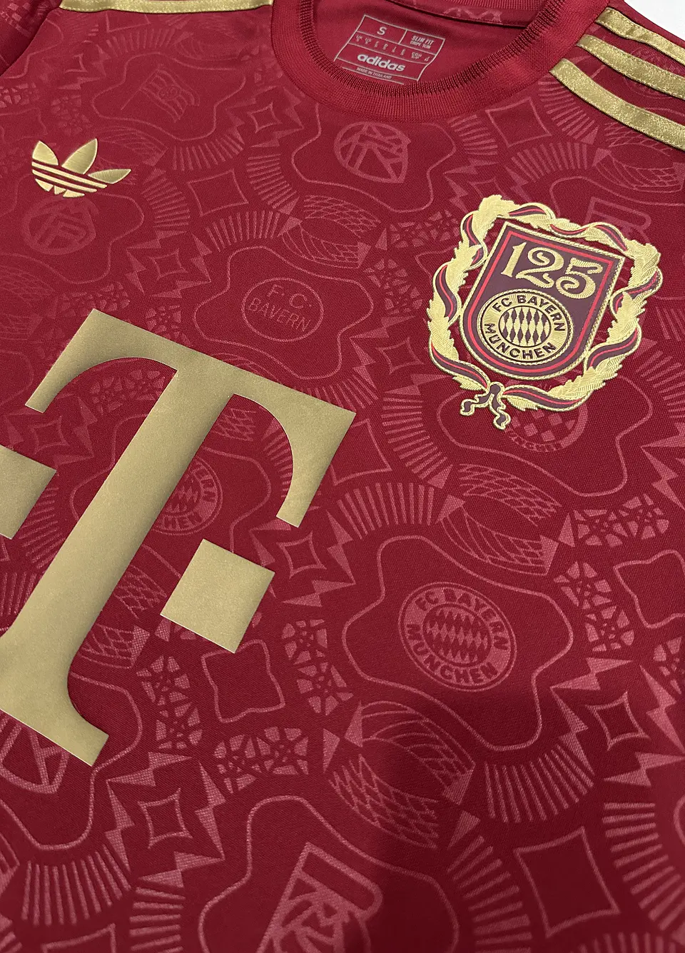 BAYERN MUNICH 125 ANIVERSÁRIO 25/26 3