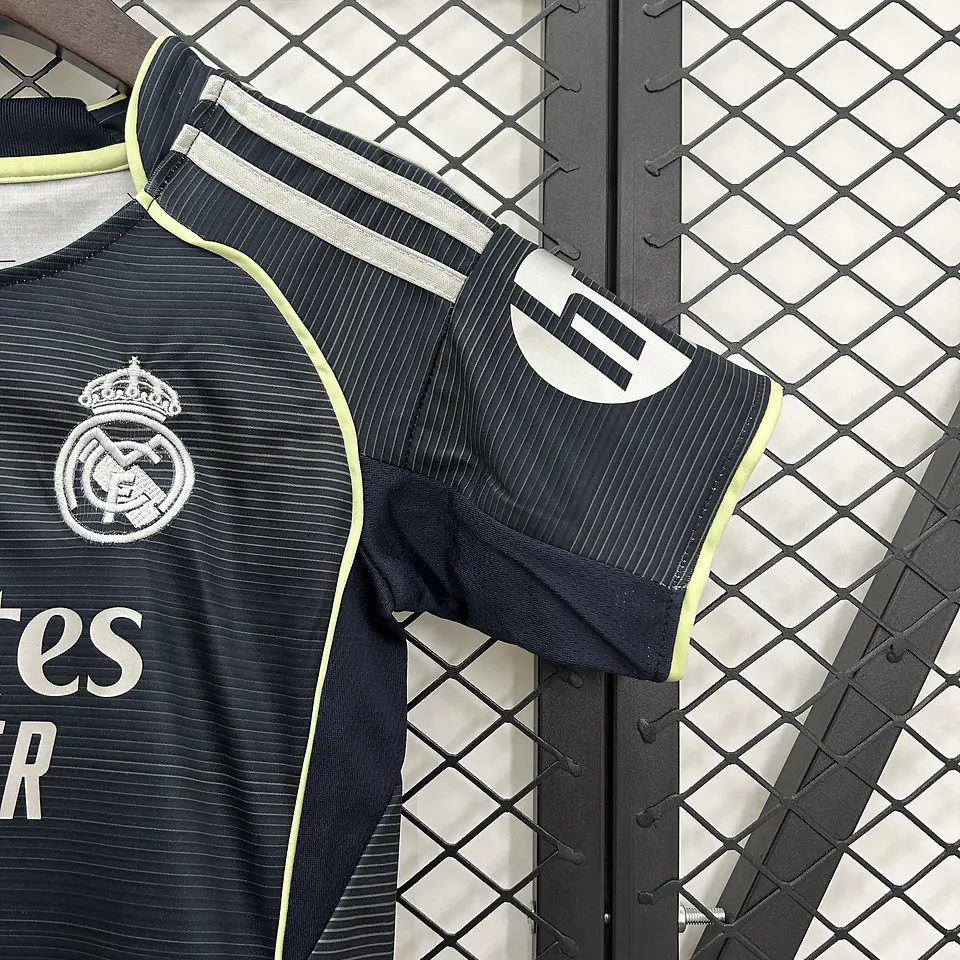 Kit de Criança - Real Madrid Principal 25/26 5