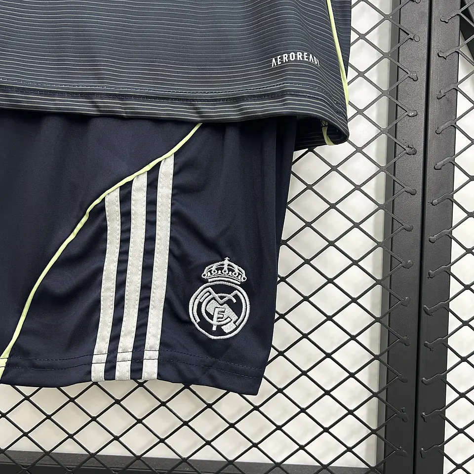 Kit de Criança - Real Madrid Principal 25/26 6
