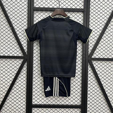 Kit de Criança - Real Madrid Principal 25/26