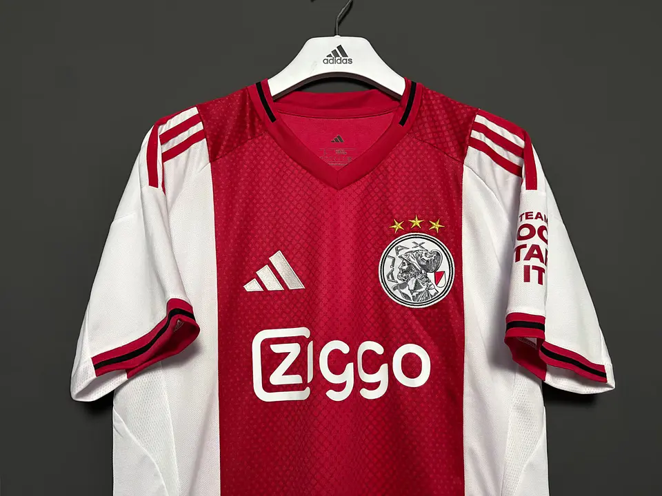 Ajax Principal 25/26 3