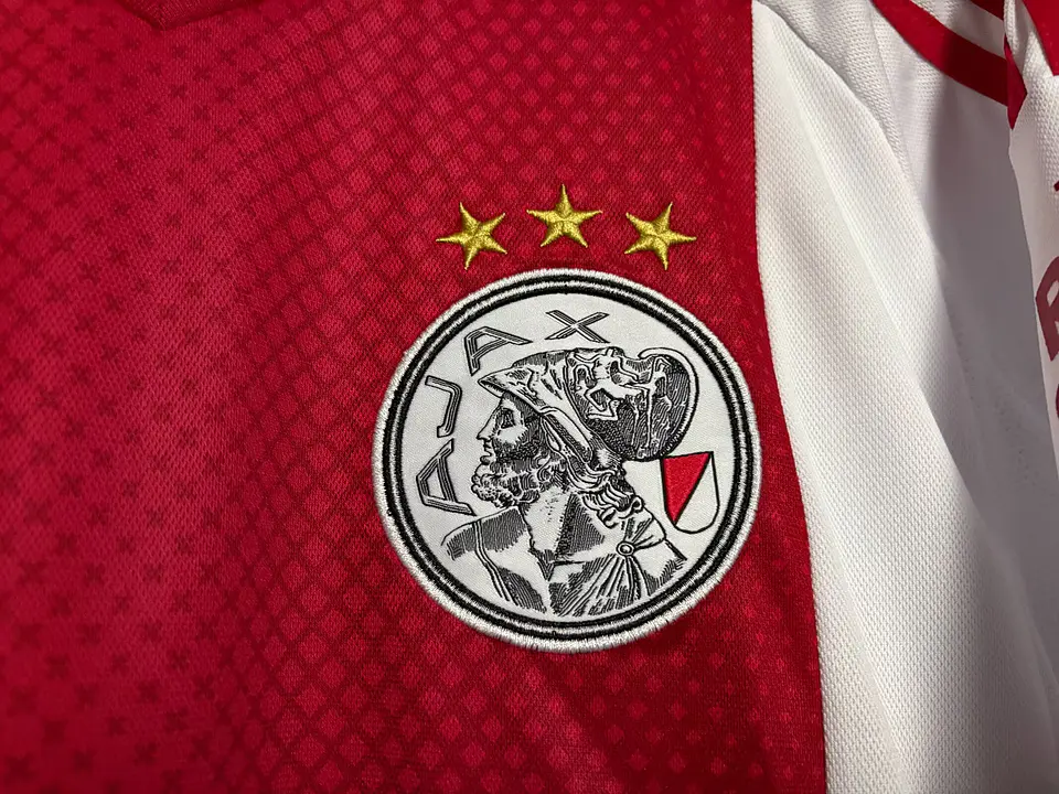 Ajax Principal 25/26 6