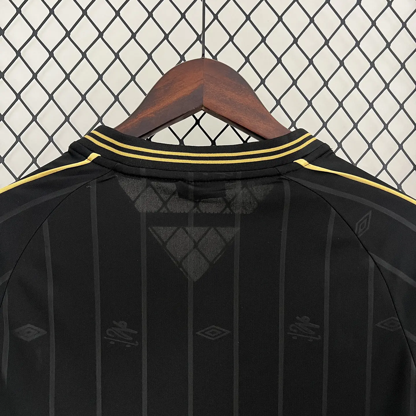 Retro Senhora Santos Special Edition 4