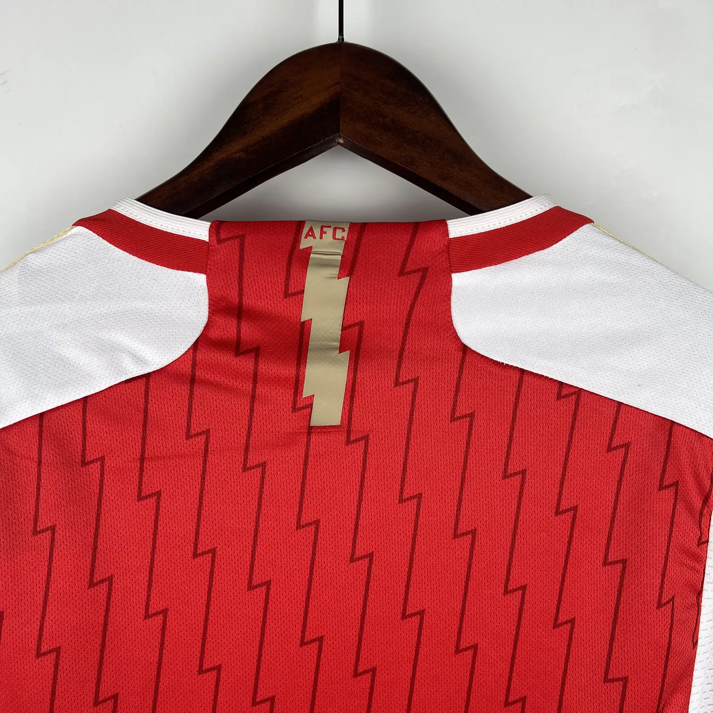 Senhora Arsenal Principal 23/24 4