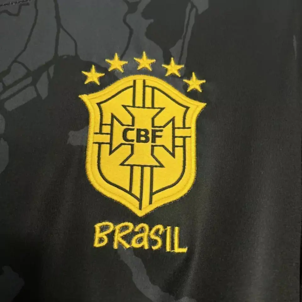 Brasil Edicao Especial 24 25 5556D484 3