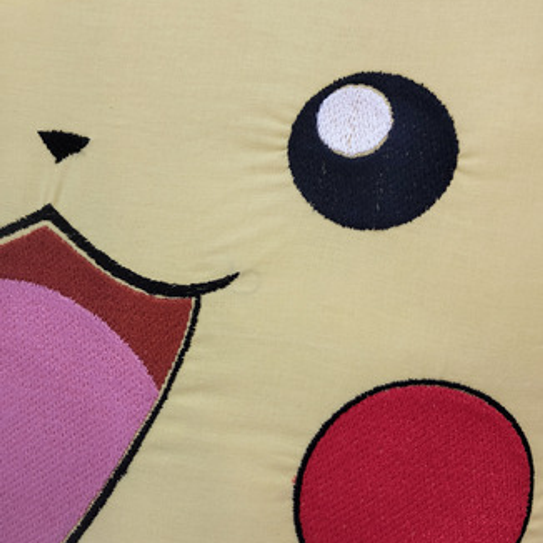 Cojín Bordado Ratón Eléctrico Kawaii | Pikachu 2