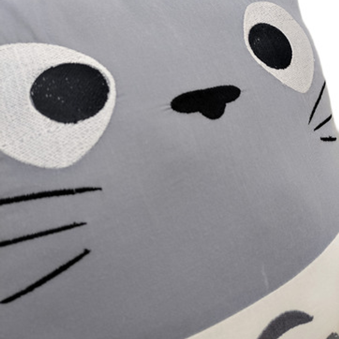 Cojín Bordado Espíritu del bosque | Totoro 2