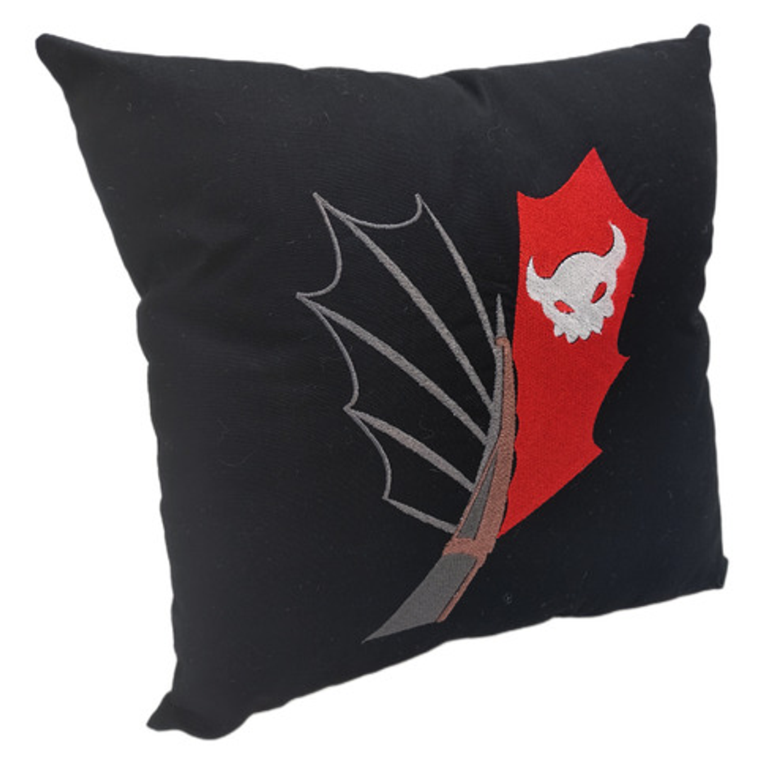 Cojín Bordado Chimuelo Furia Nocturna 2