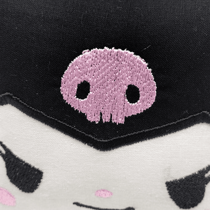 Llavero Mini-cojín Bordado: Kuromi 2
