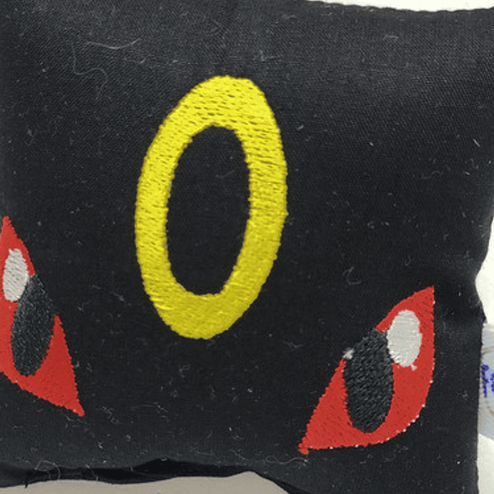 Llavero Mini-cojín Bordado: Umbreon | Pokémon Tipo Siniestro 2