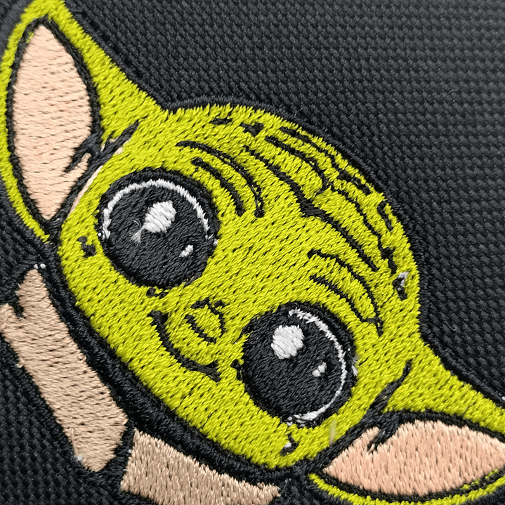 Billetera Bordada Star Wars - Diseño Grogu & Logo | La Fuerza en tu Bolsillo 10