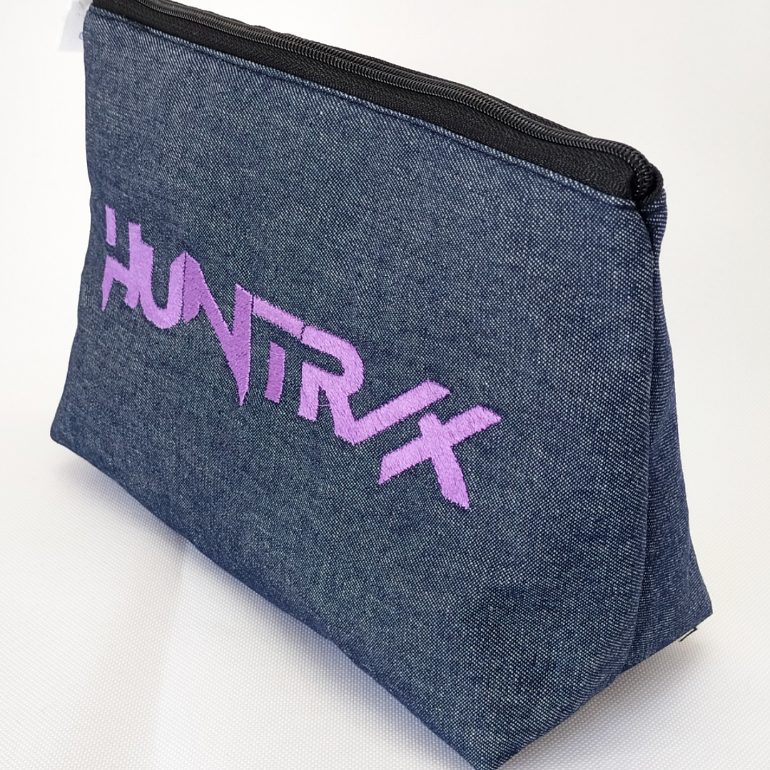 Estuche Cosmetiquero Bordado: K-pop Huntrix Rumi 8