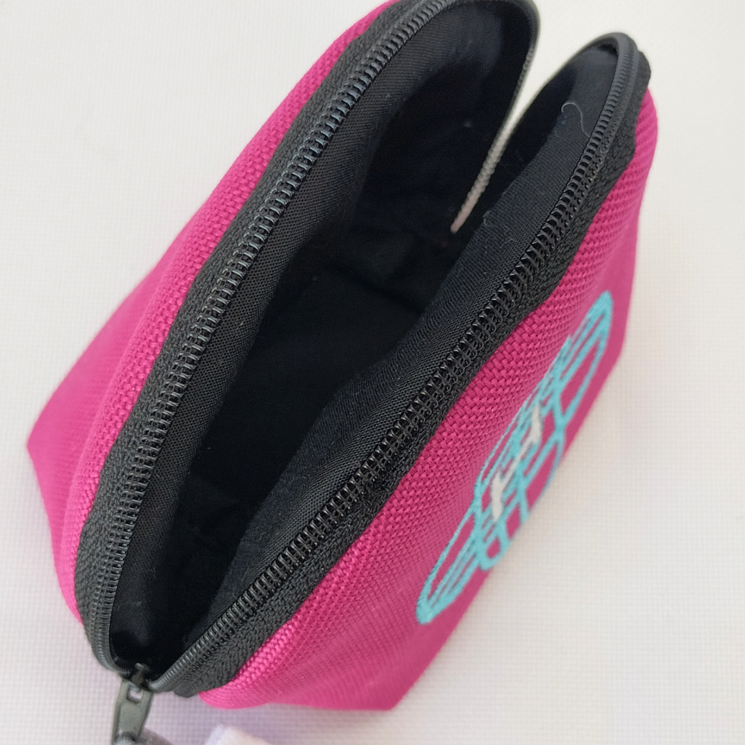 Monedero Bordado K-pop Cazadoras Logo Huntrix 18