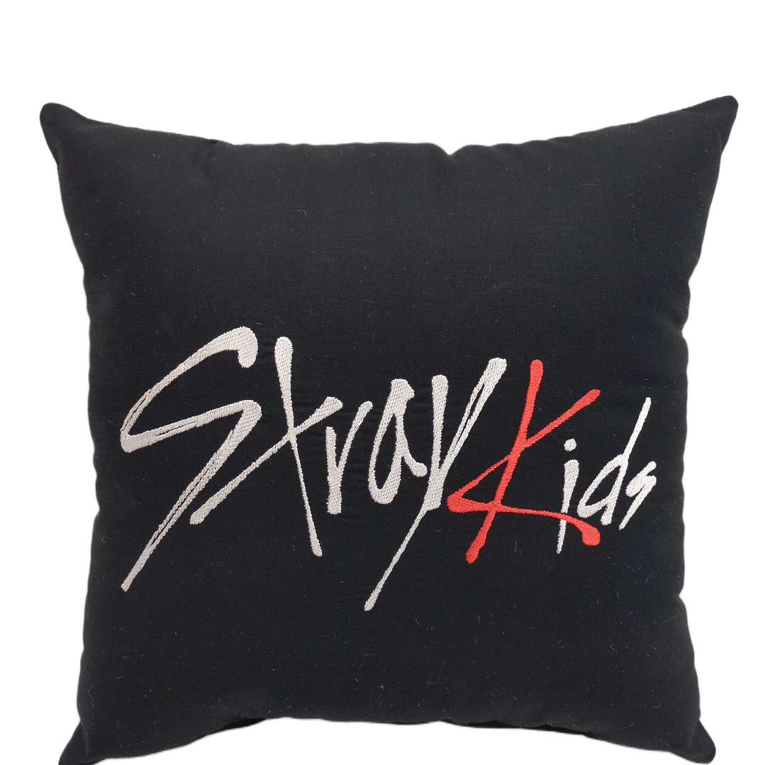 Cojín Bordado Stray Kids Seungmin | Skzoo Puppym 6