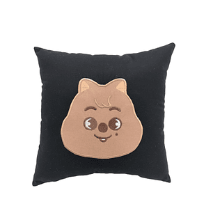 Cojín Bordado Stray Kids Han Jisung | Skzoo Han Quokka Black edition