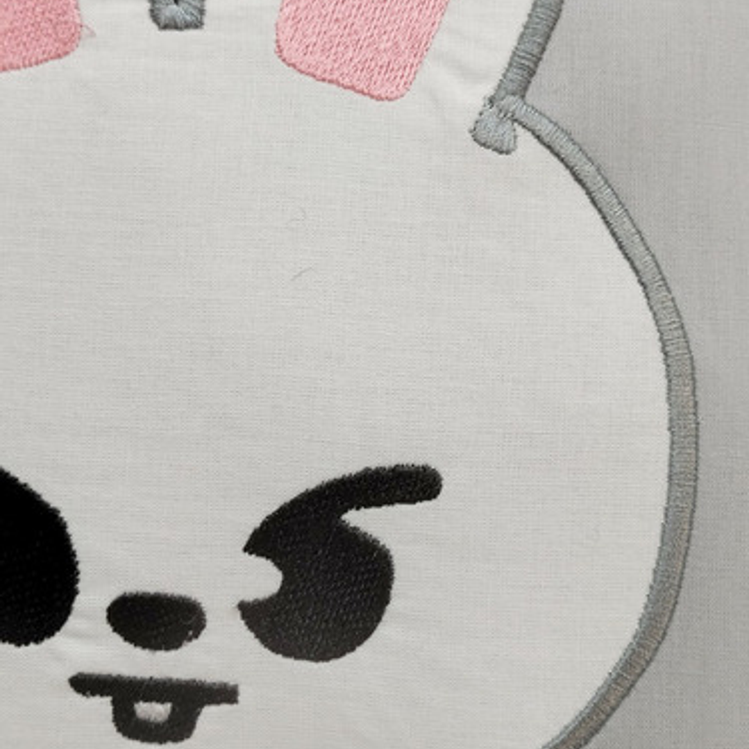Cojín Bordado Stray Kids Lee Know | Skzoo Leebit Black edition 8