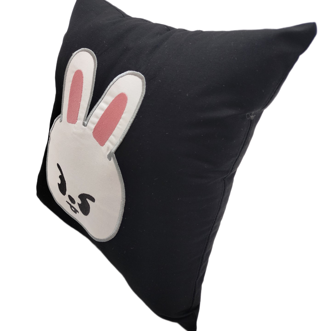 Cojín Bordado Stray Kids Lee Know | Skzoo Leebit Black edition 4