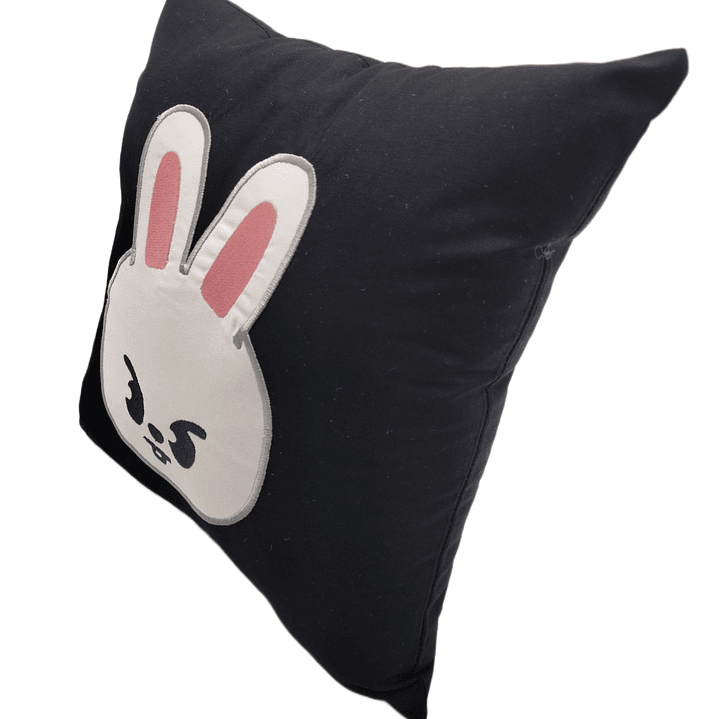 Cojín Bordado Stray Kids Lee Know | Skzoo Leebit Black edition 4