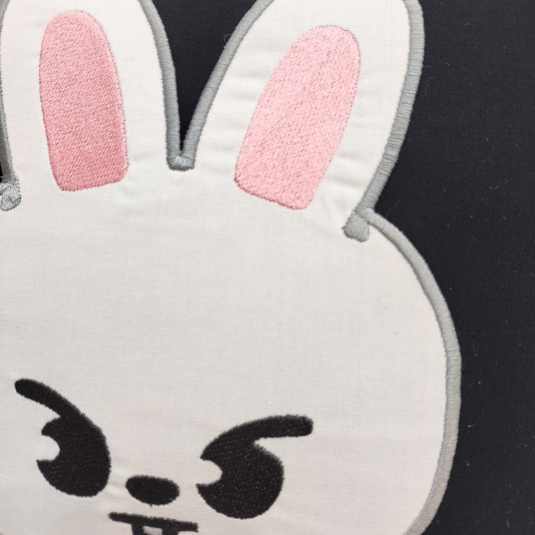 Cojín Bordado Stray Kids Lee Know | Skzoo Leebit Black edition 3