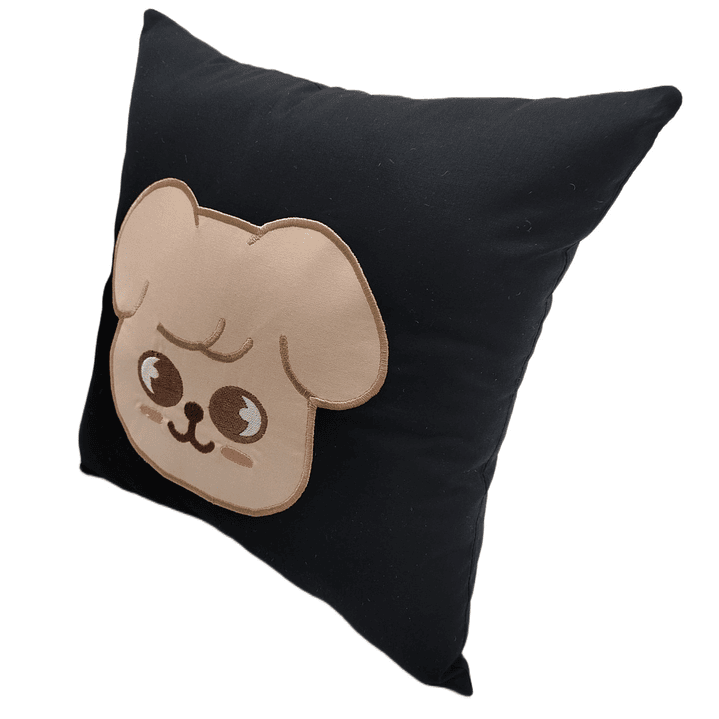 Cojín Bordado Stray Kids Seungmin | Skzoo PuppyM Black edition 4