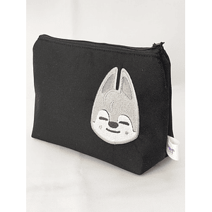 Estuche Bordado Skzoo - Wolfchan Negro Lona Bordada