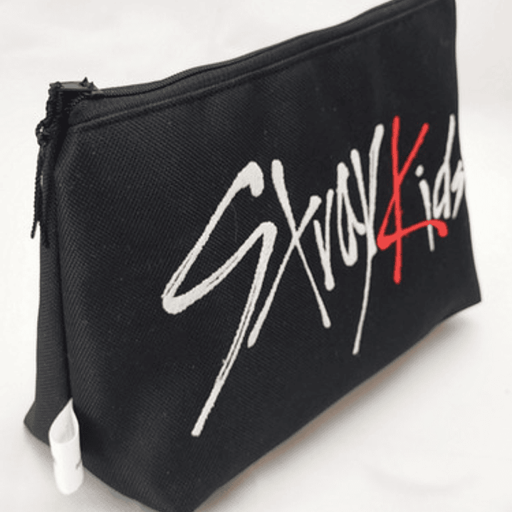 Estuche Bordado Skzoo - Leebit 2