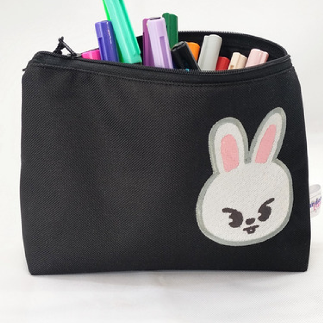 Estuche Bordado Skzoo - Leebit 3